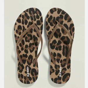 NWT Old Navy Brown Leopard Patterned Flip Flops Thong Sandals Women 7 10
